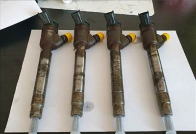 Opel Combo E Porlasztócsúcs szett 1.3 cdti 0445110955