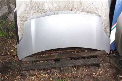 Toyota Yaris 2006-2011  motorháztető (88)