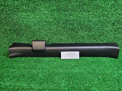 SUZUKI VITARA Jobb első Belső Küszöb Burkolat 7615161M0 7615161m0r