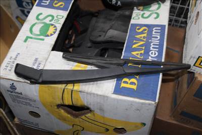 Nissan Micra V hátsó ablaktörlő kar 