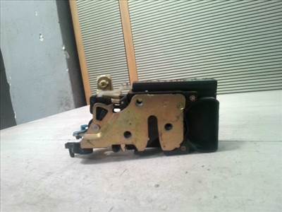 CHEVROLET AVEO Bal hátsó ajtó zárszerkezet központi záras