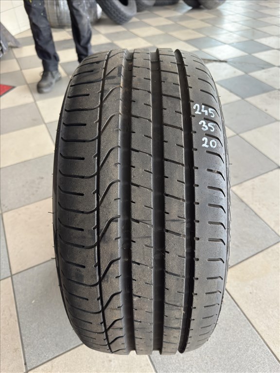 245/35 R20 Pirelli P Zero TM 91Y l 6,5mm l 2db l DOT:0415 1. kép