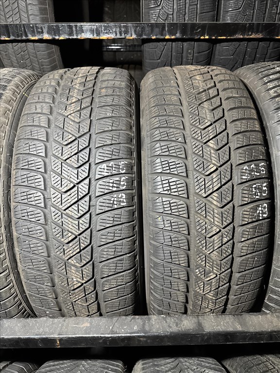 225/55 R19 Pirelli Scorpion Winter 99H l 5,5mm l 2db l DOT2618 1. kép