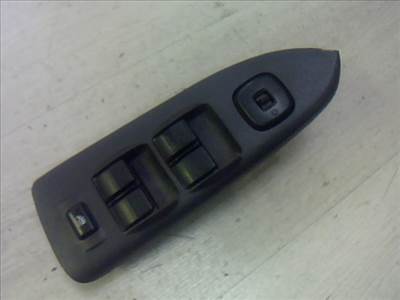 MAZDA 626 97.08-00.07 Bal első ablakemelő kapcsoló