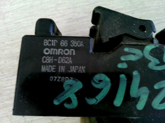 MAZDA DEMIO 98.08-00.05 Bal első ablakemelő kapcsoló 1. kép