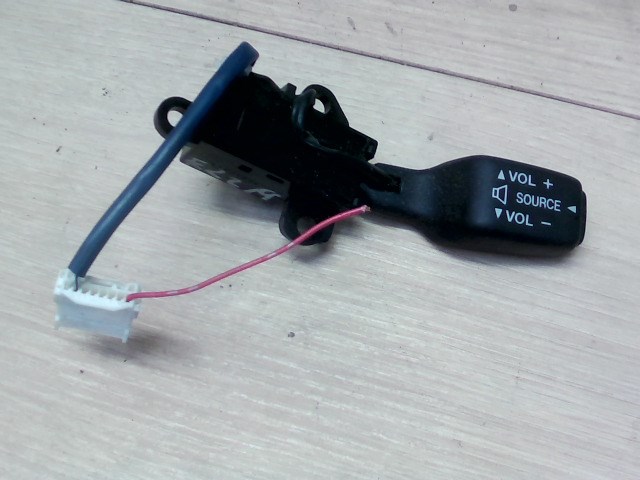 MAZDA MPV 99-05 Autórádió kezelőegység 1. kép