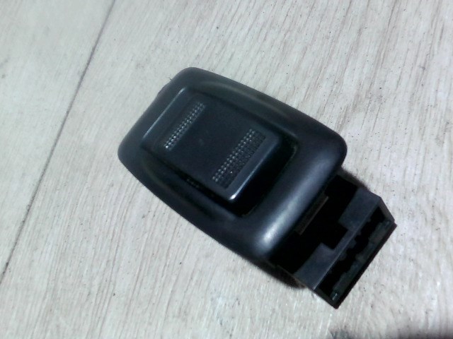MAZDA MPV 99-05 Jobb hátsó ablakemelő kapcsoló 1. kép