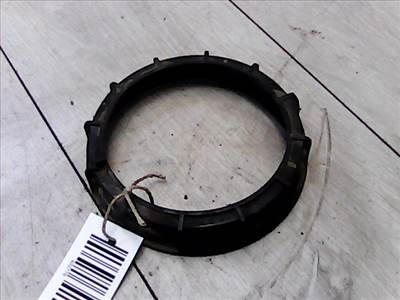 MITSUBISHI COLT 04.04-08.09 Üzemanyag szivattyú befogató műanyag anya