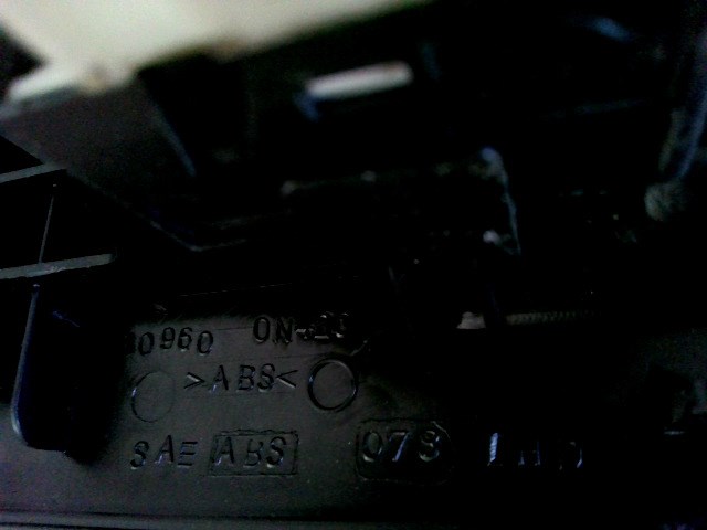 NISSAN ALMERA 98-00 Jobb első ablakemelő kapcsoló 1. kép