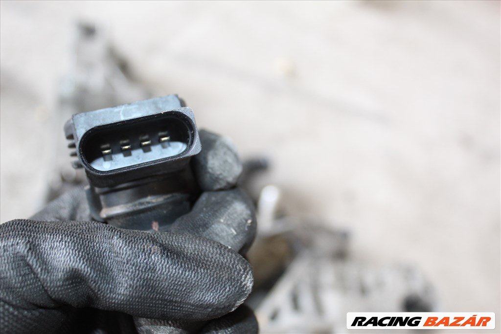 Audi A3 2.0FSI BVY 03-08 gyújtó trafó 06F905115F 2. kép