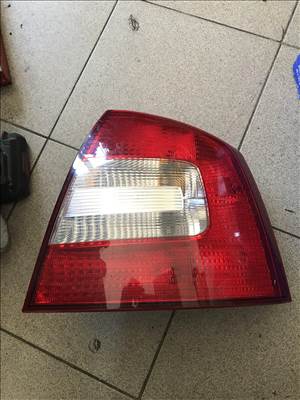 Skoda Octavia II FL - jobb hátsó lámpa