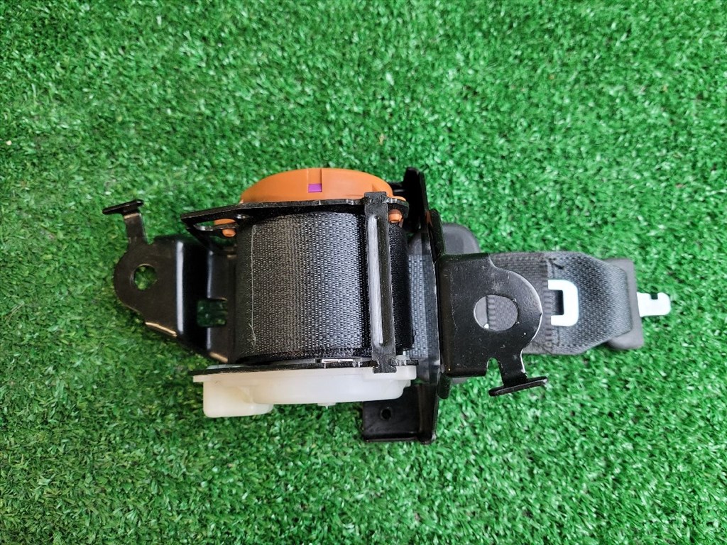 SUZUKI VITARA Hátsó középső Biztonsági Öv 309841399A10 309841399a10aa 7. kép