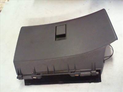 ALFA ROMEO ROMEO 145 KESZTYŰTARTÓ