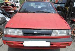 ISUZU GEMINI BAL ELSŐ FÉNYSZÓRÓ 