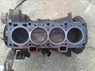 LADA SAMARA Motor. benzin fűzött blokk hengerfej nélkül