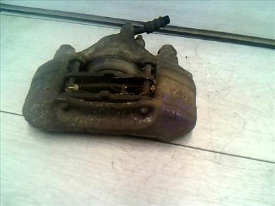 MAZDA 121 90.12.01-96.02.28 Bal első féknyereg munkahengerrel