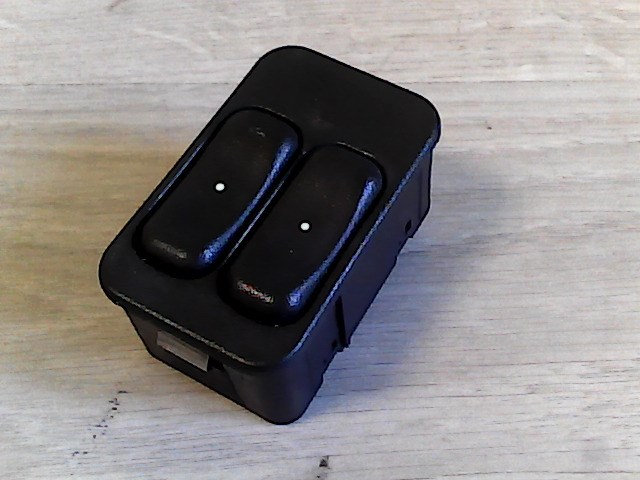 OPEL ASTRA G 97-04 Bal első ablakemelő kapcsoló 1. kép