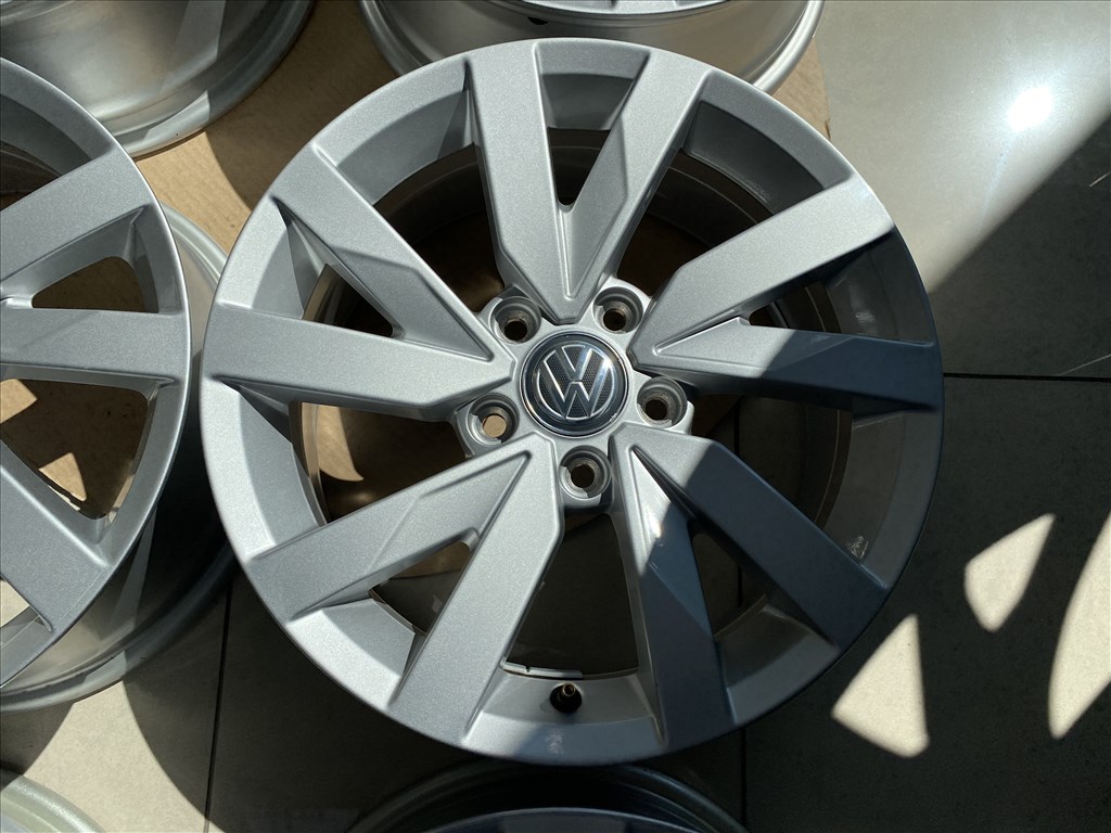 (3174)  Volkswagen 16 gyári alufelni felni, 5x112, Passat Golf 4. kép