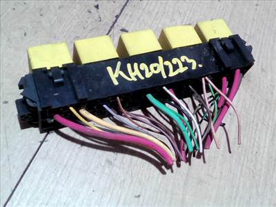 RENAULT MASTER 03- Biztosítéktábla BCM BSI BSM SAM GEM modul 