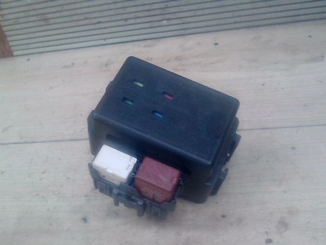 SUZUKI ALTO 02-09 Biztosítéktábla BCM BSI BSM SAM GEM modul Utastér 1. kép