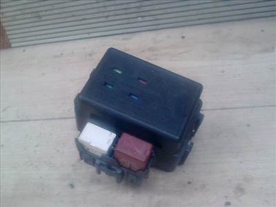 SUZUKI ALTO 02-09 Biztosítéktábla BCM BSI BSM SAM GEM modul Utastér