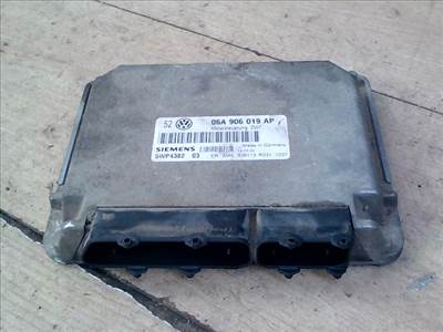 VOLKSWAGEN GOLF IV. Motorvezérlő egység ECU PCM modul