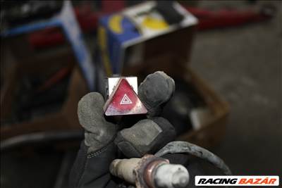 Volkswagen Caddy 2012 2.0B Vészvillogó kapcsoló