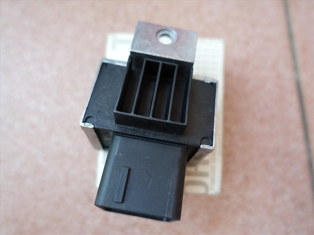 Renault Clio 3 Scenic Ízzítórelé NAGARES ÚJ Gyári 110678071r 5. kép