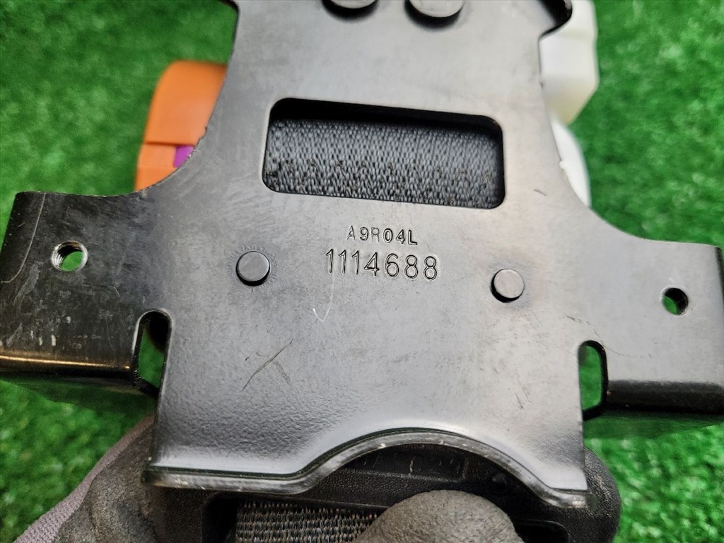 SUZUKI VITARA Hátsó középső Biztonsági Öv 309841399A10 309841399a10aa 4. kép