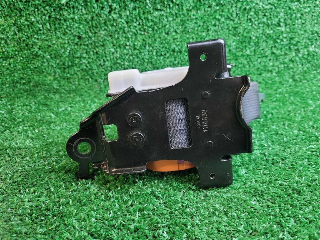 SUZUKI VITARA Hátsó középső Biztonsági Öv 309841399A10 309841399a10aa 7. kép