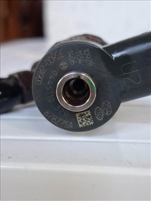 Kia Cee'd (ED) injektor 338002a900