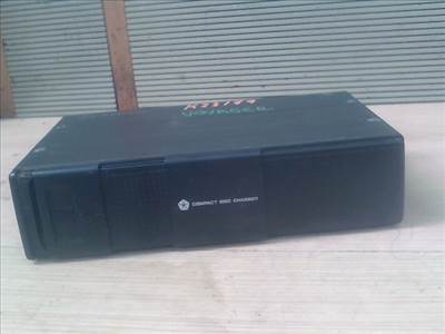 CHRYSLER VOYAGER 01.03-05.01 CD DVD tár