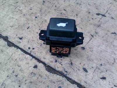 HONDA ACCORD 03-08 Csomagtérajtó nyitó kapcsoló