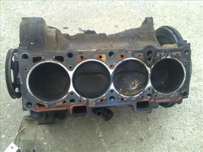 LADA SAMARA Motor. benzin fűzött blokk hengerfej nélkül