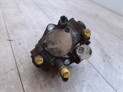 MAZDA 6 02-05 Adagoló
