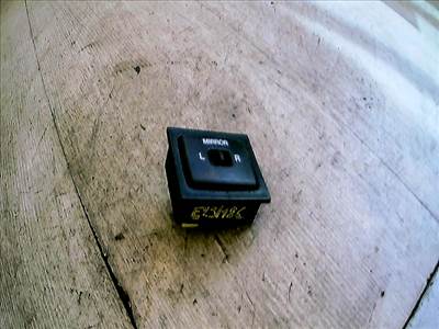 SUZUKI SWIFT 96-05 Elektromos tükör állító kapcsoló