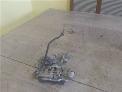 SUZUKI SWIFT 96-05 Jobb első ajtó zárszerkezet mechanikus