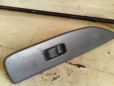 SUZUKI SWIFT 96-05 Jobb hátsó ablakemelő kapcsoló