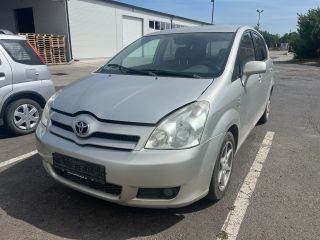 TOYOTA COROLLA Verso (ZER, ZZE, R1) Bal első Rugó