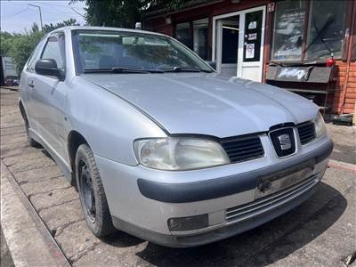 Seat Cordoba I 1.6i bontott alkatrészei
