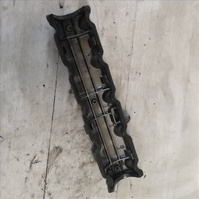 HYUNDAI LANTRA 96- Szelepfedél