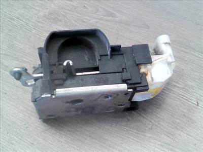 MAZDA 626 97.08-00.07 Bal első ajtó zárszerkezet központi záras