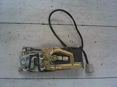 MAZDA MPV 96-99 Jobb első ajtó zárszerkezet központizáras