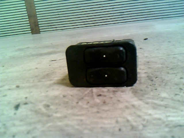 OPEL ASTRA G 97-04 Bal első ablakemelő kapcsoló 1. kép