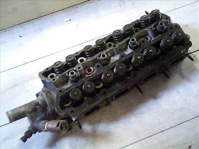PONTIAC TRANS SPORT Hengerfej. benzines