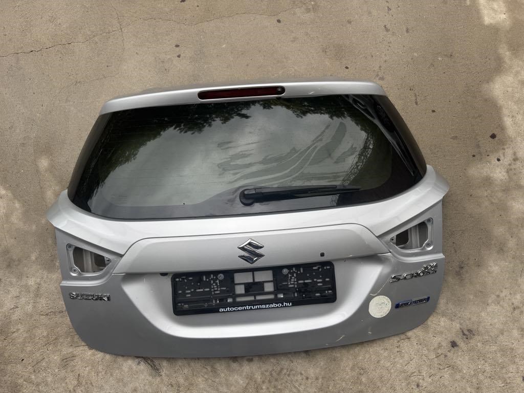 Suzuki SX4 S-Cross I csomagtér ajtó 1. kép