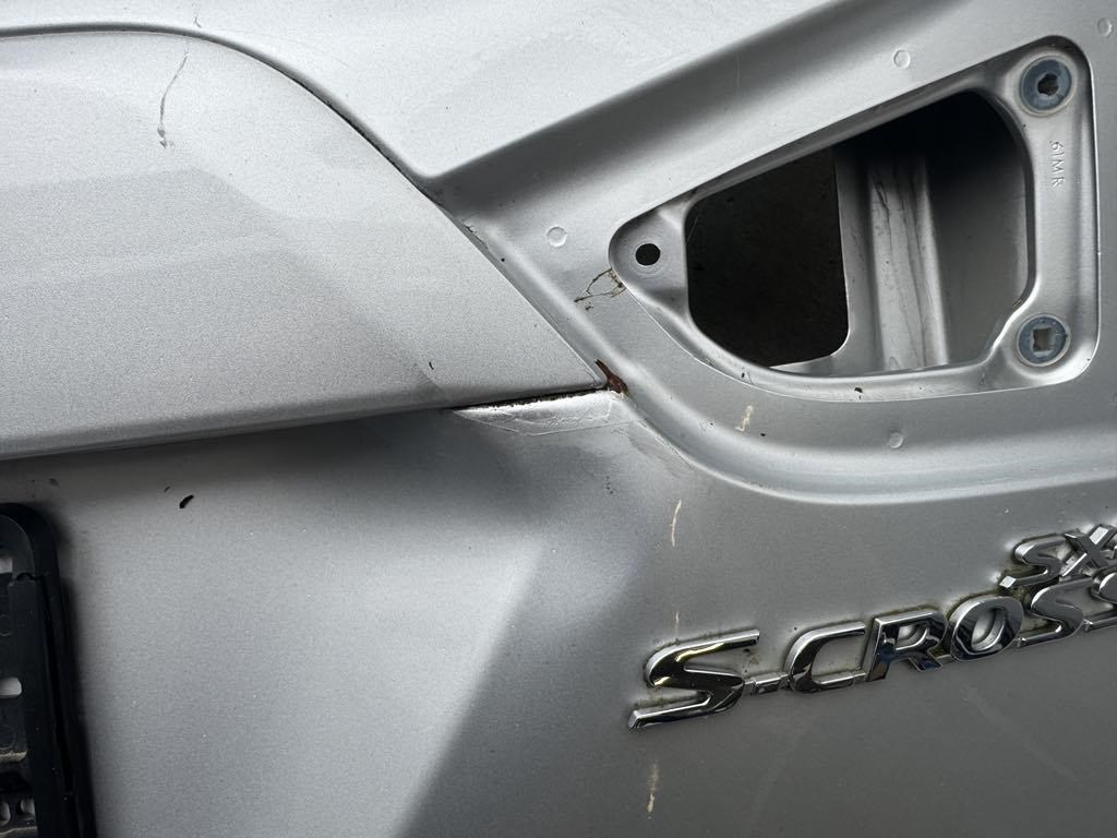 Suzuki SX4 S-Cross I csomagtér ajtó 2. kép