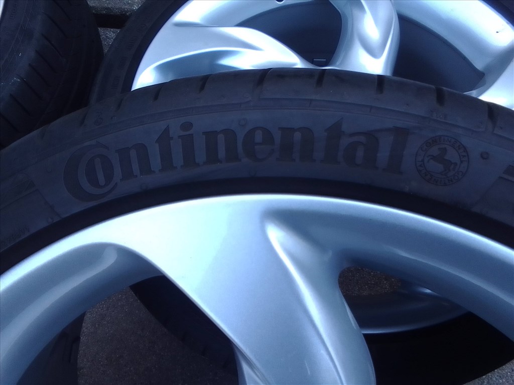 18" gyári Opel Adam alufelni, rajta 225/35 Continental Sport Contact5 nyári gumi szenzorral 10. kép