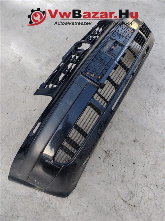 Első lökhárító VW PASSAT B5 3b0807231 fekete 3B0807231-. 1. kép