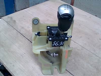 FORD C-MAX 03.06-07.03 Váltó kulissza